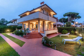 Regina Beach Villa, by the beach in Marina di Pietrasanta